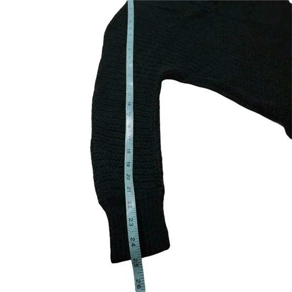 Universal Thread Black Knit V Neck Sweater Oversized slide side XS Long sleeves - Picture 8 of 11
